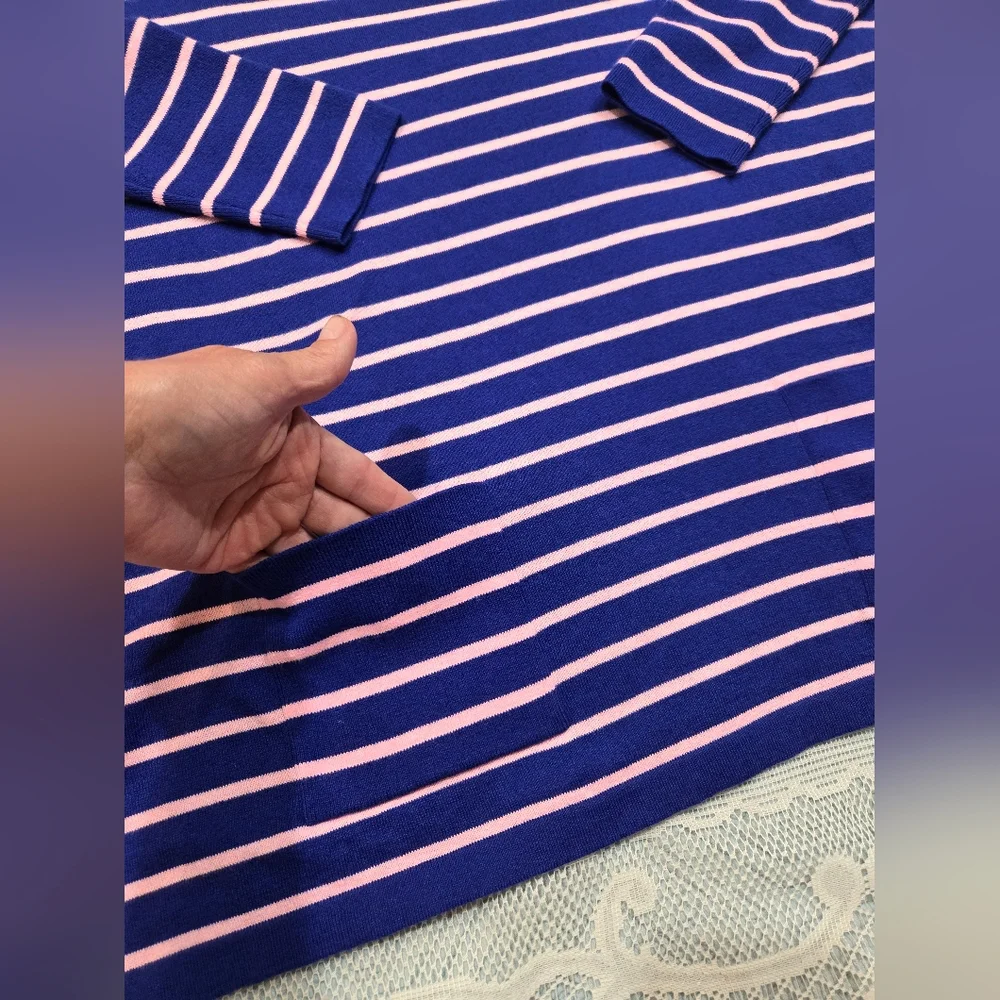 Lilly Pulitzer Navy and Pink Striped Top Sz Small 67% Cotton 37% Espandex